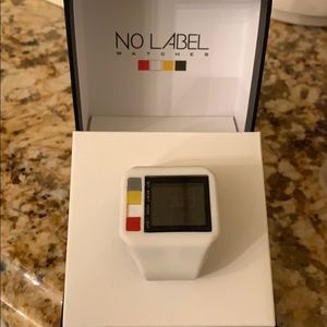 No label watch